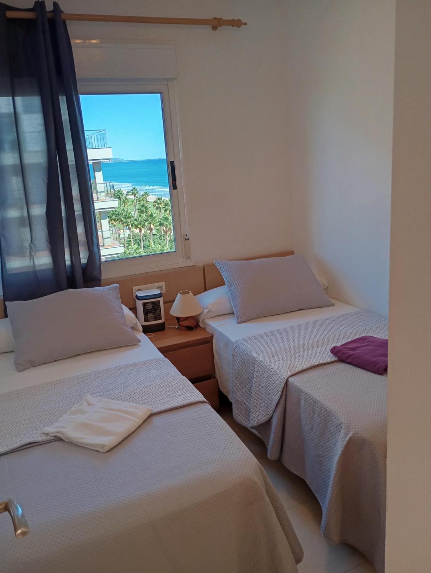 Apartamentos Danesp-Playa De Les Amplaries Marina Dor- Frontales Al Mar Oropesa del Mar Eksteriør bilde